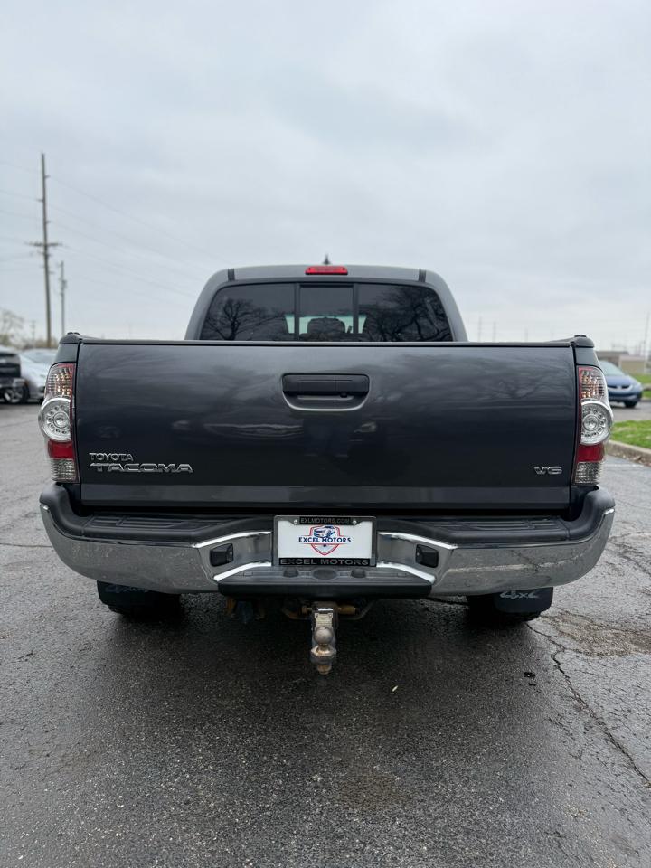 Toyota Tacoma Double Cab V6 4WD 2015