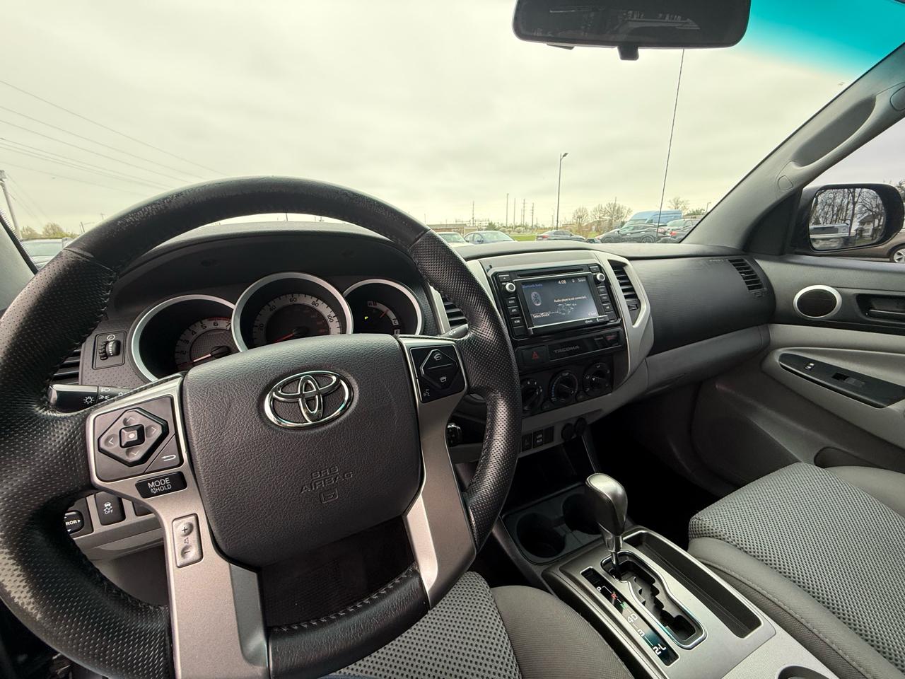 Toyota Tacoma Double Cab V6 4WD 2015