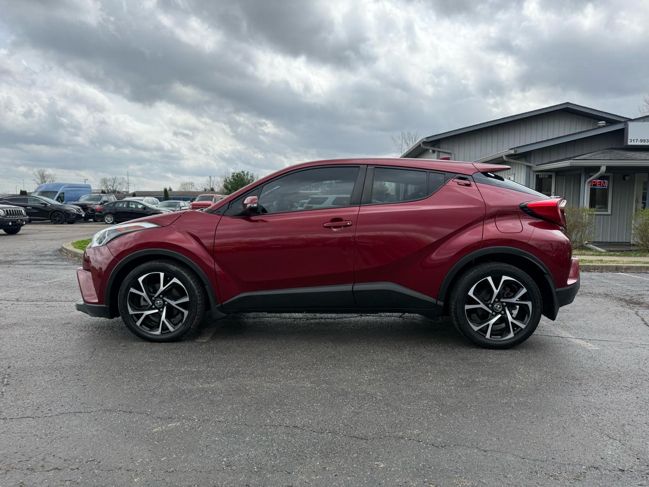 Toyota C-HR XLE 2018