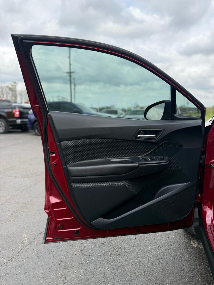 Toyota C-HR XLE 2018