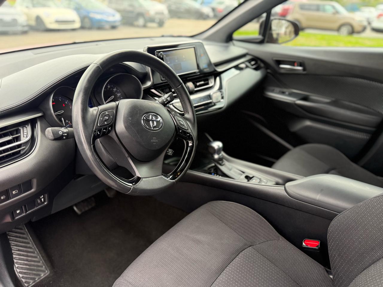 Toyota C-HR XLE 2018