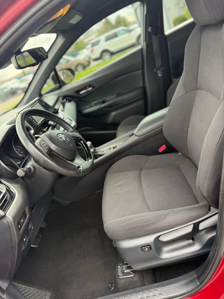 Toyota C-HR XLE 2018