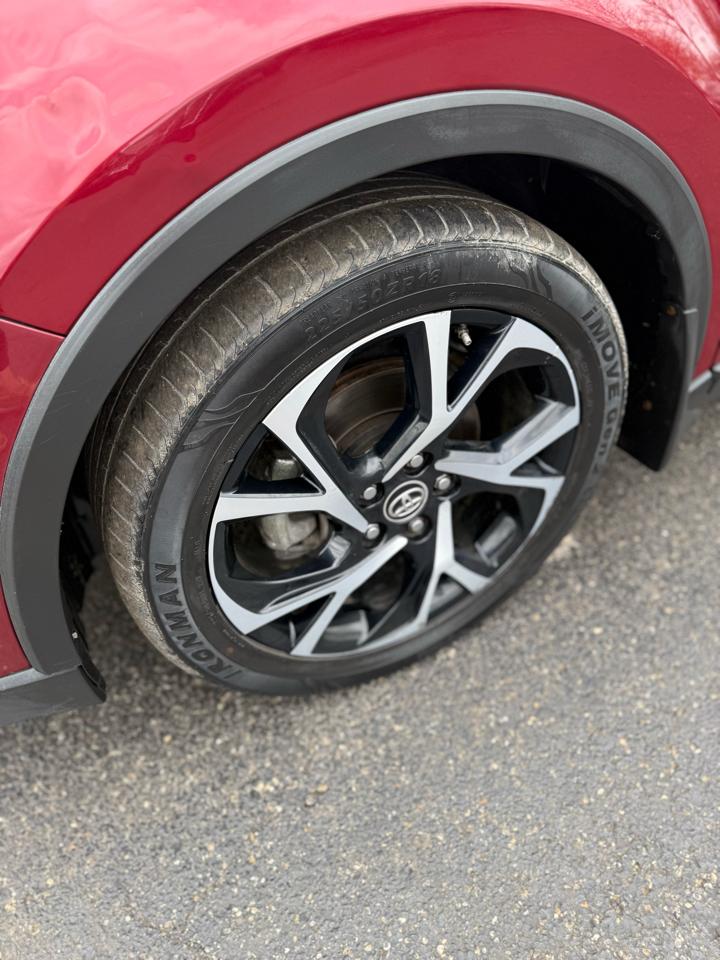 Toyota C-HR XLE 2018