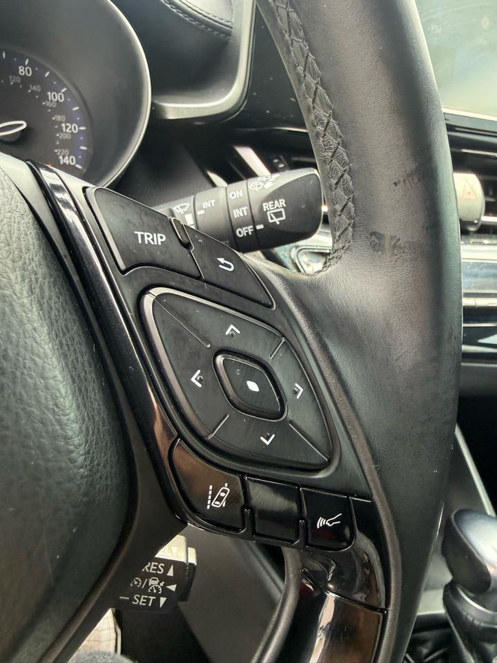 Toyota C-HR XLE 2018