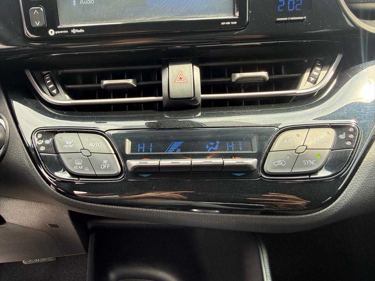 Toyota C-HR XLE 2018