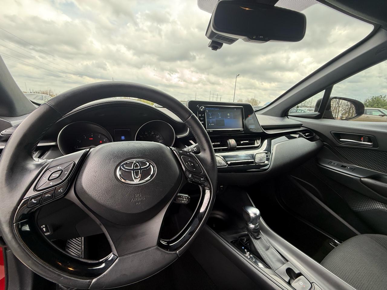 Toyota C-HR XLE 2018