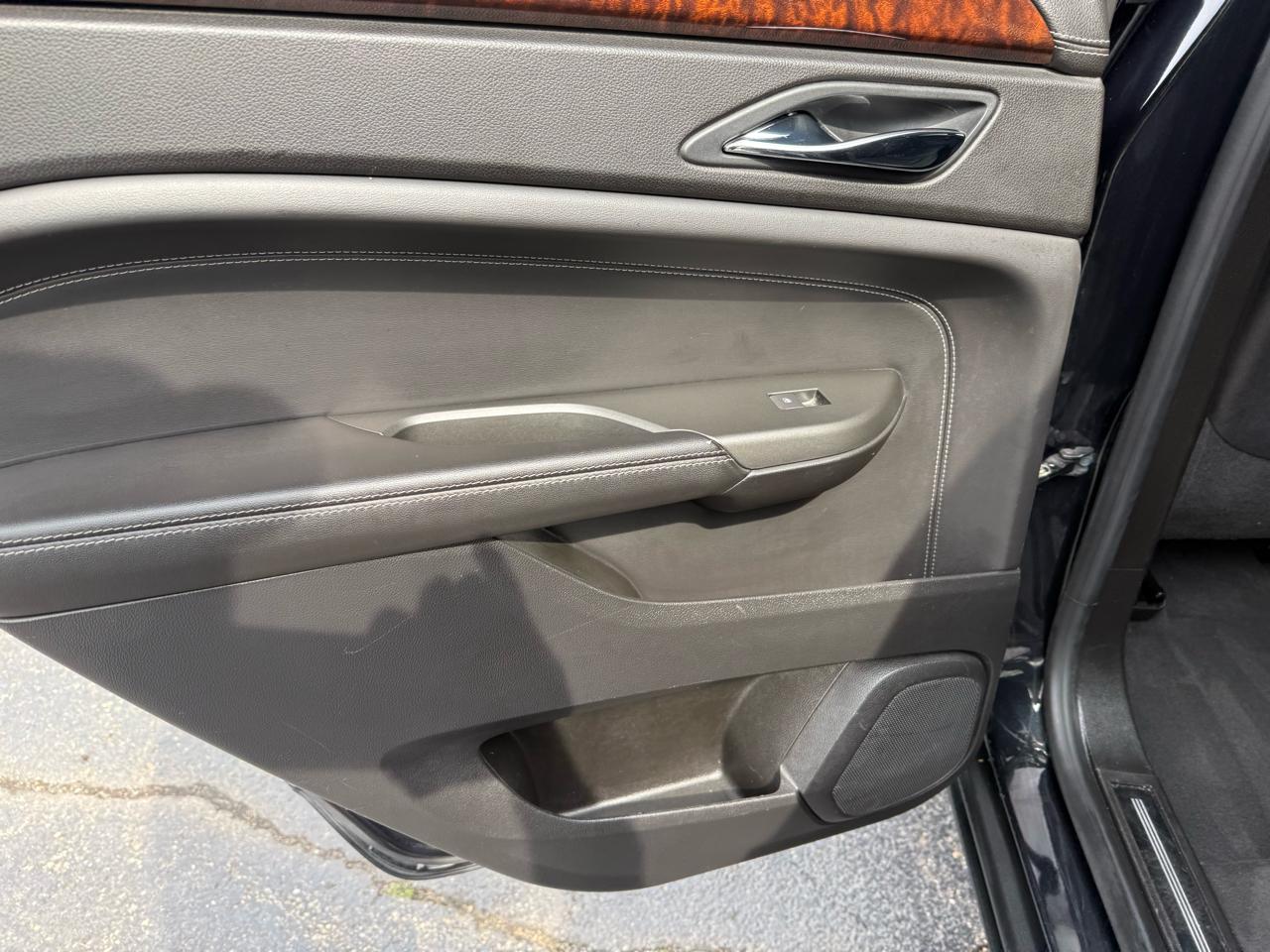 Cadillac SRX Performance 2012