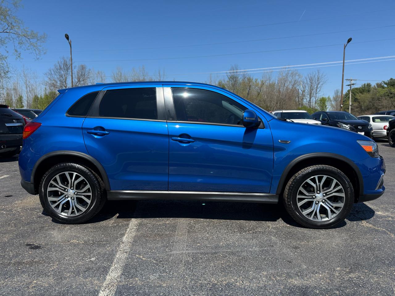 Mitsubishi Outlander Sport  2017