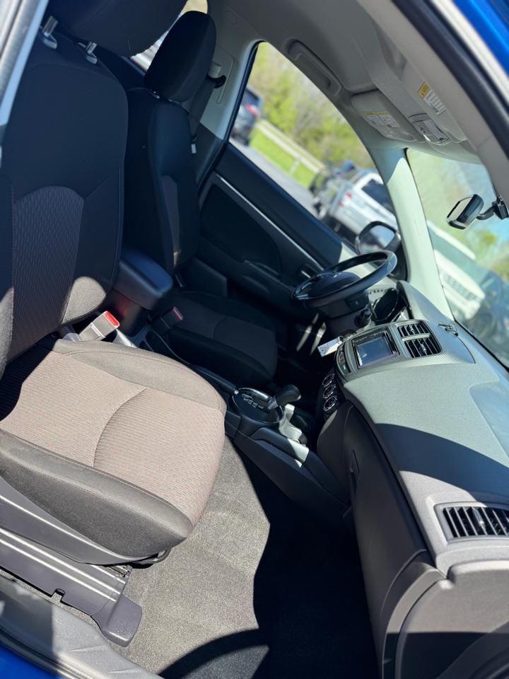 Mitsubishi Outlander Sport  2017