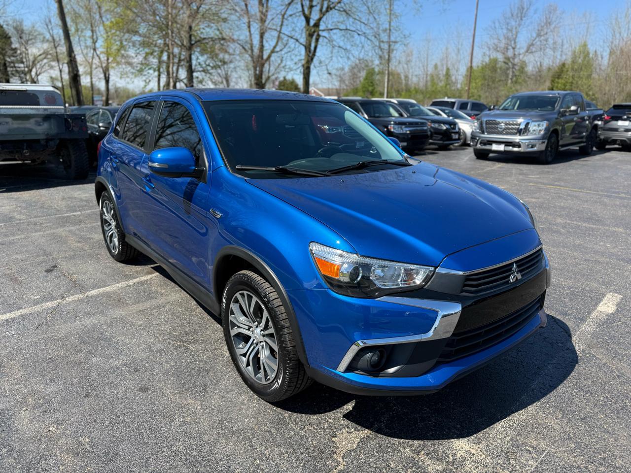 Mitsubishi Outlander Sport  2017