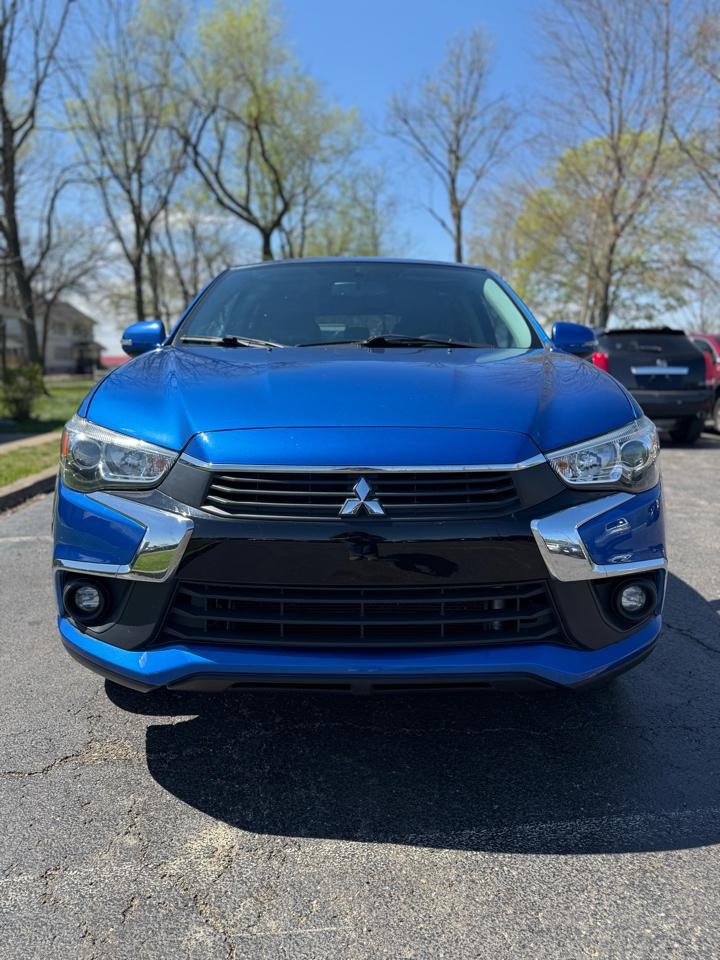 Mitsubishi Outlander Sport  2017