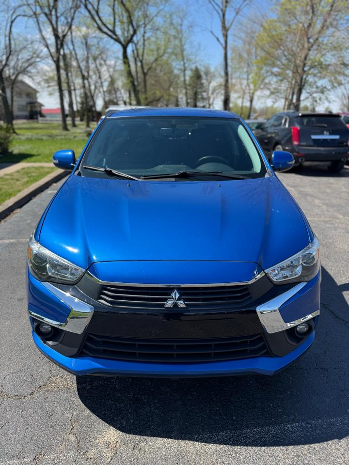 Mitsubishi Outlander Sport  2017