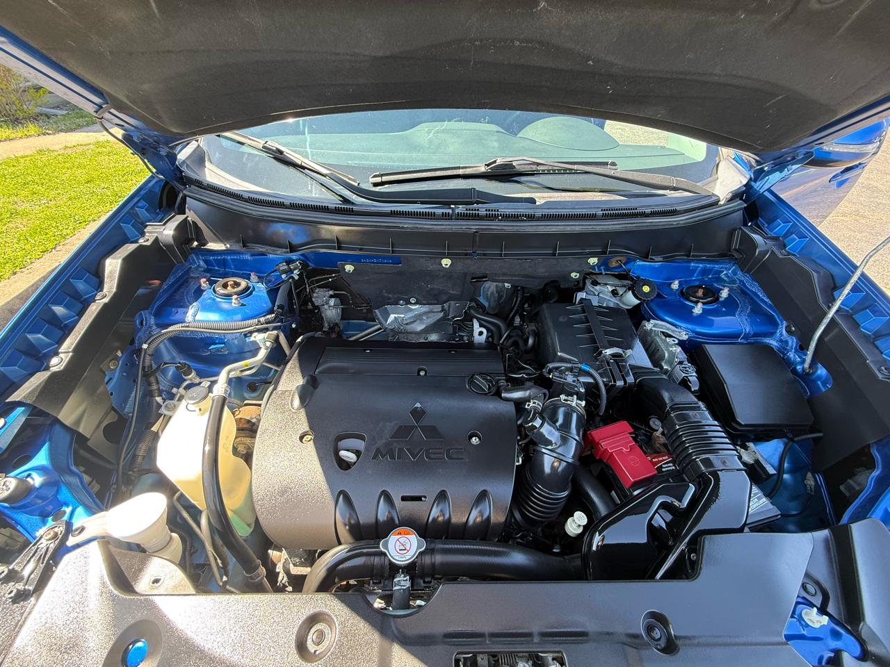 Mitsubishi Outlander Sport  2017