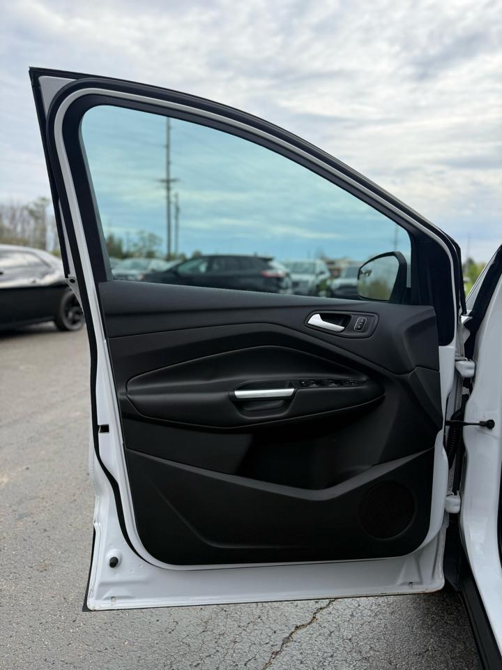 Ford Escape SE FWD 2017