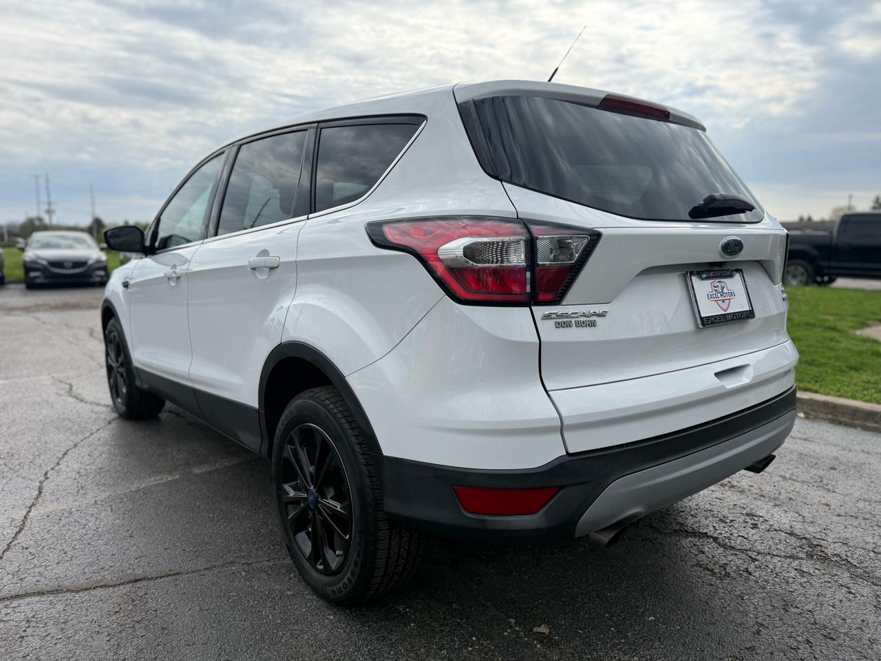 Ford Escape SE FWD 2017