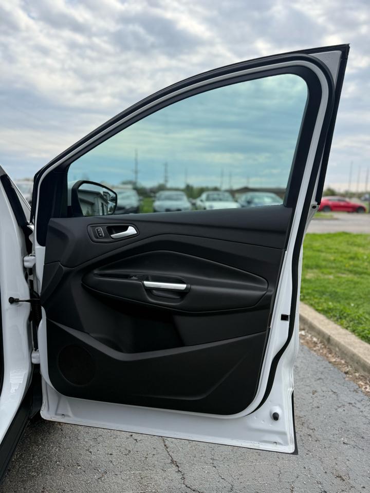 Ford Escape SE FWD 2017