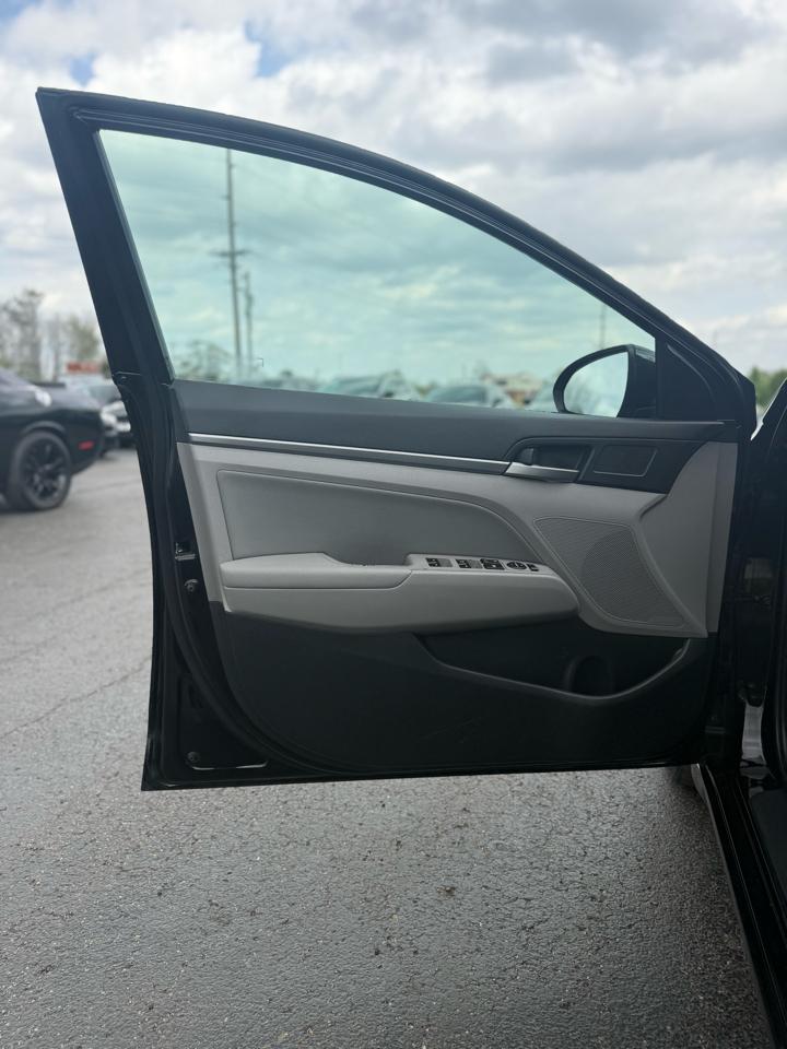 Hyundai Elantra Limited 2018