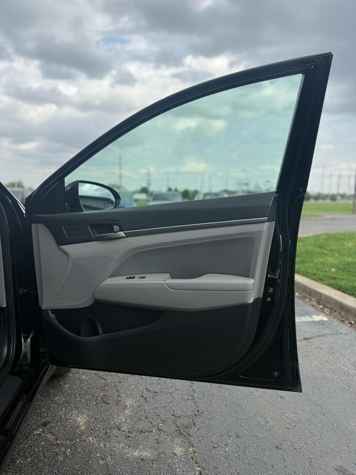 Hyundai Elantra Limited 2018