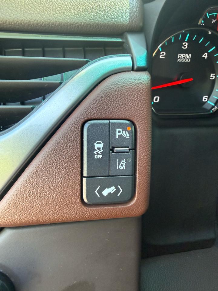 Chevrolet Tahoe LTZ 4WD 2015