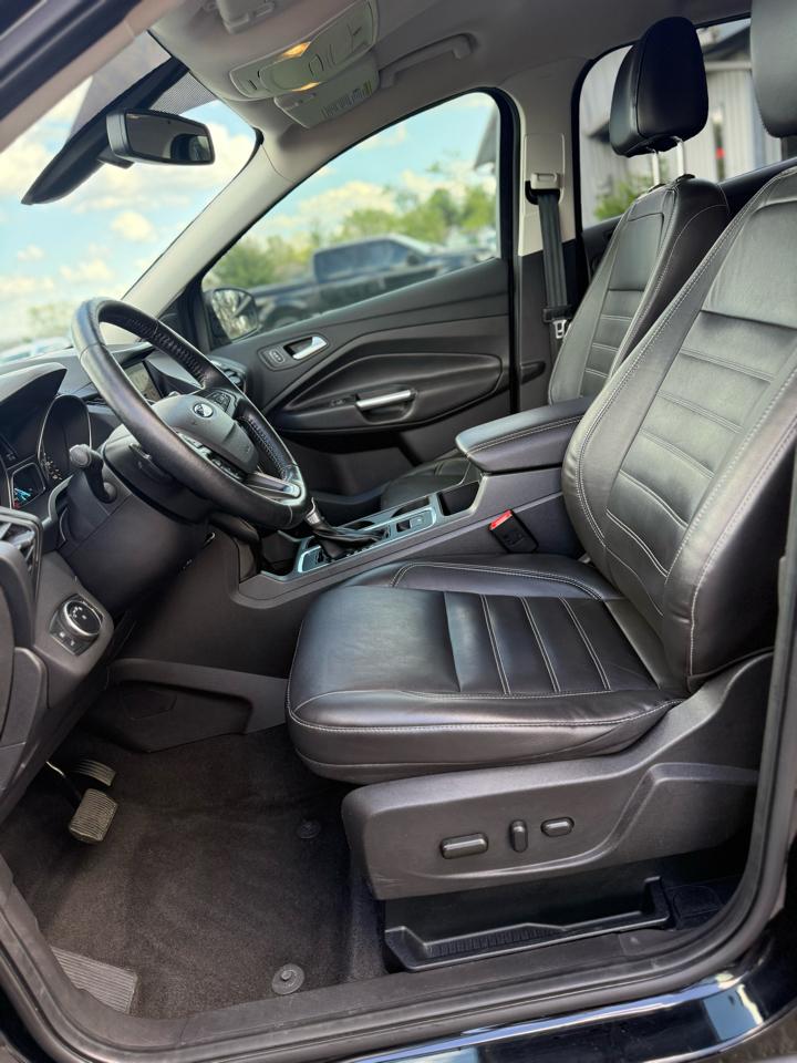 Ford Escape Titanium FWD 2017