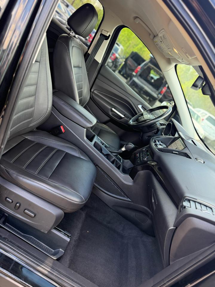 Ford Escape Titanium FWD 2017