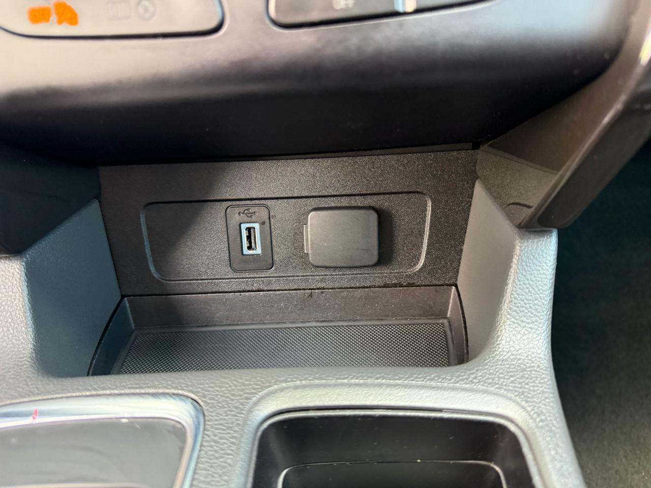 Ford Escape Titanium FWD 2017