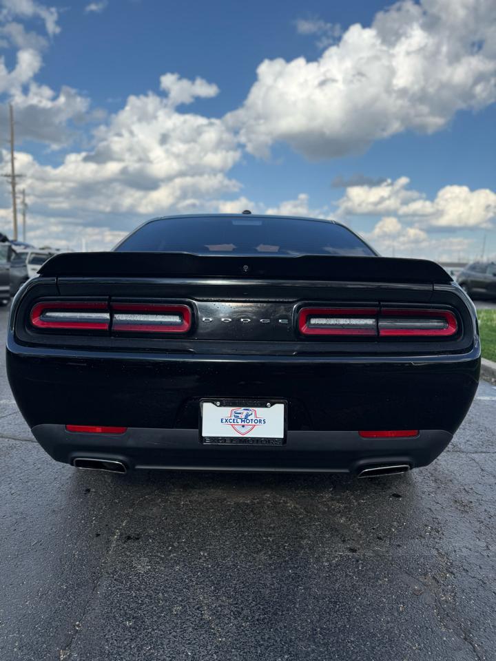 Dodge Challenger SXT 2019