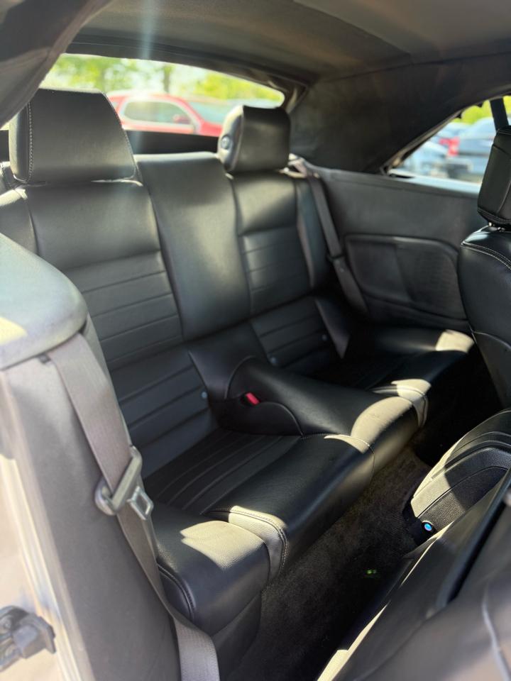 Ford Mustang V6 Convertible 2014