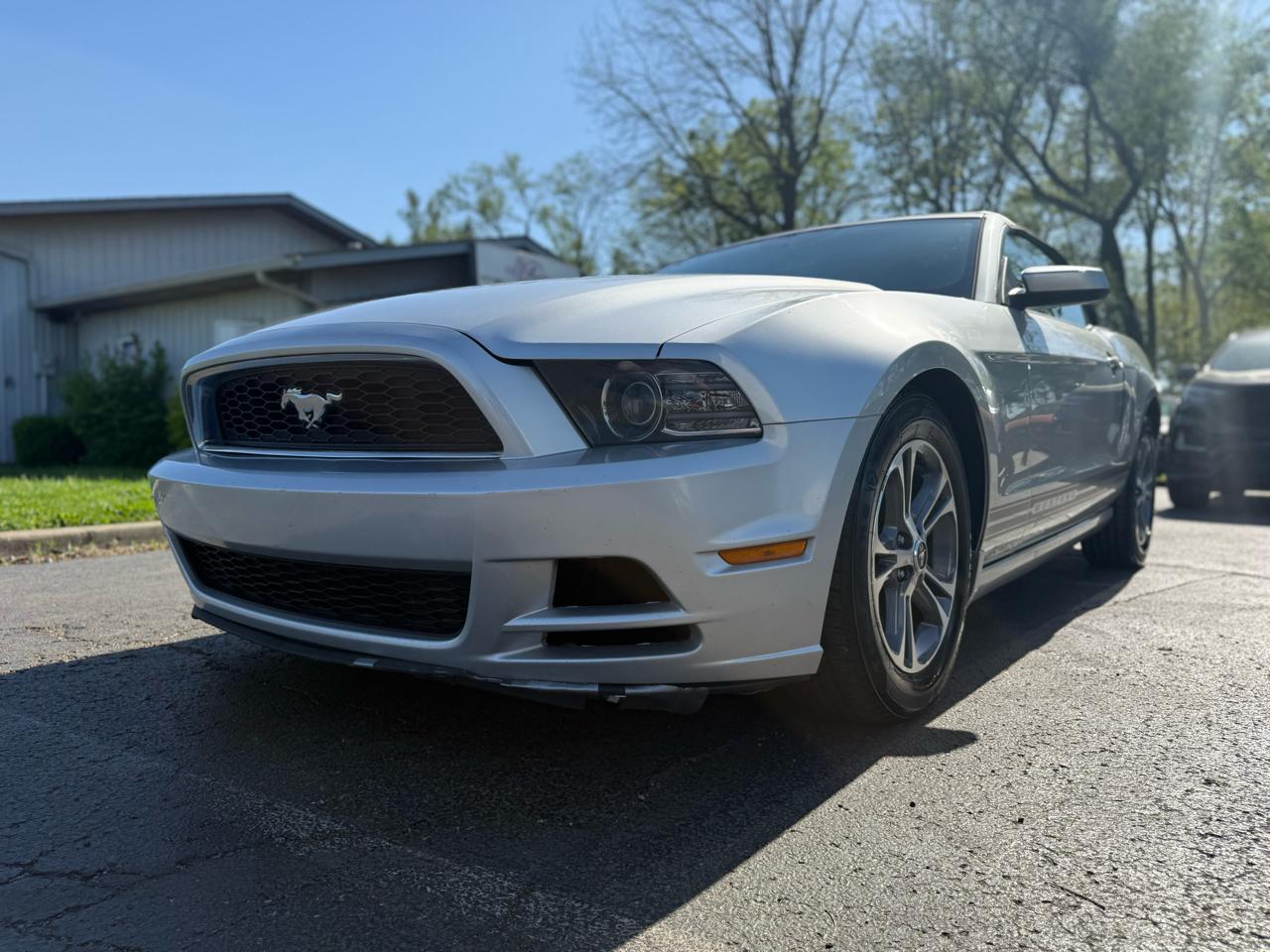 Ford Mustang V6 Convertible 2014