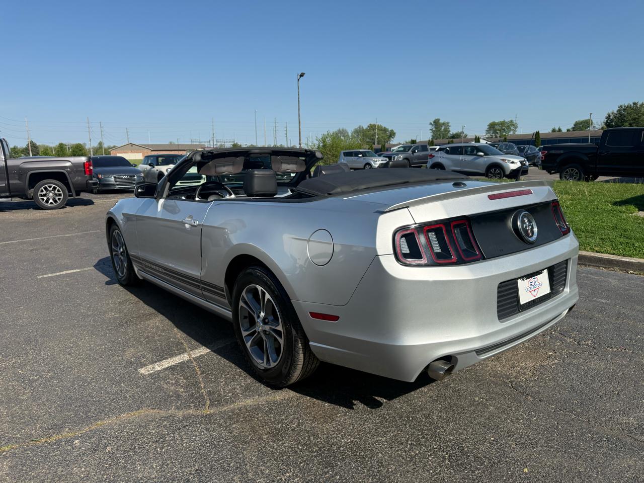 Ford Mustang V6 Convertible 2014
