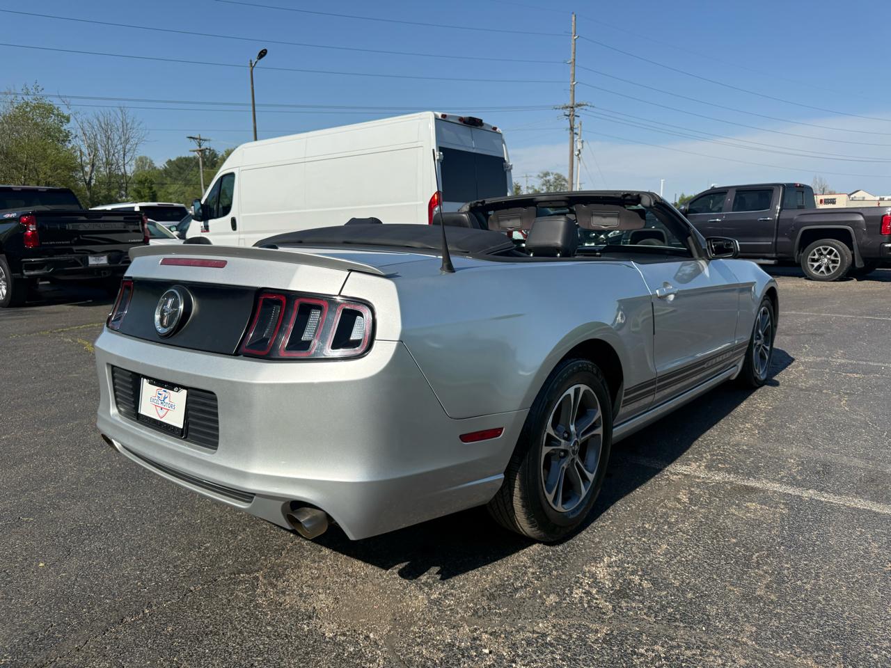 Ford Mustang V6 Convertible 2014