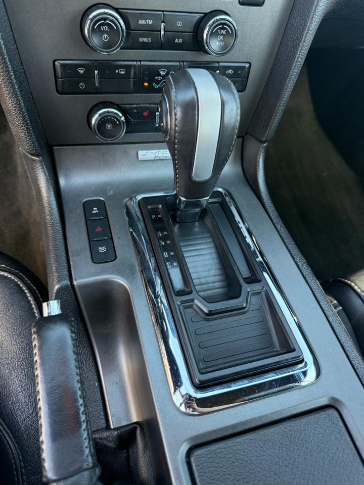 Ford Mustang V6 Convertible 2014