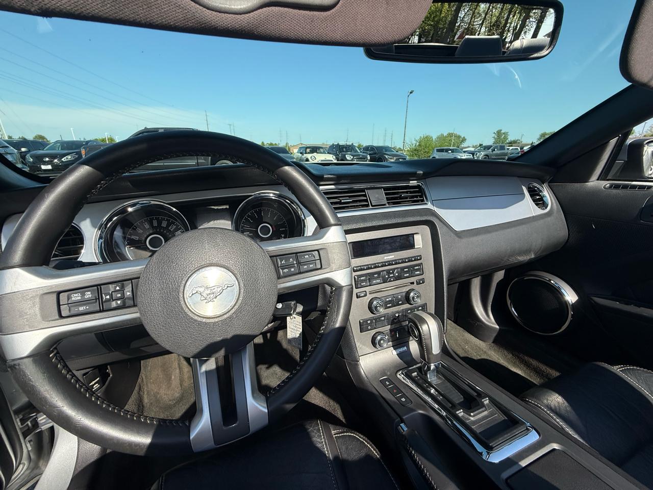 Ford Mustang V6 Convertible 2014