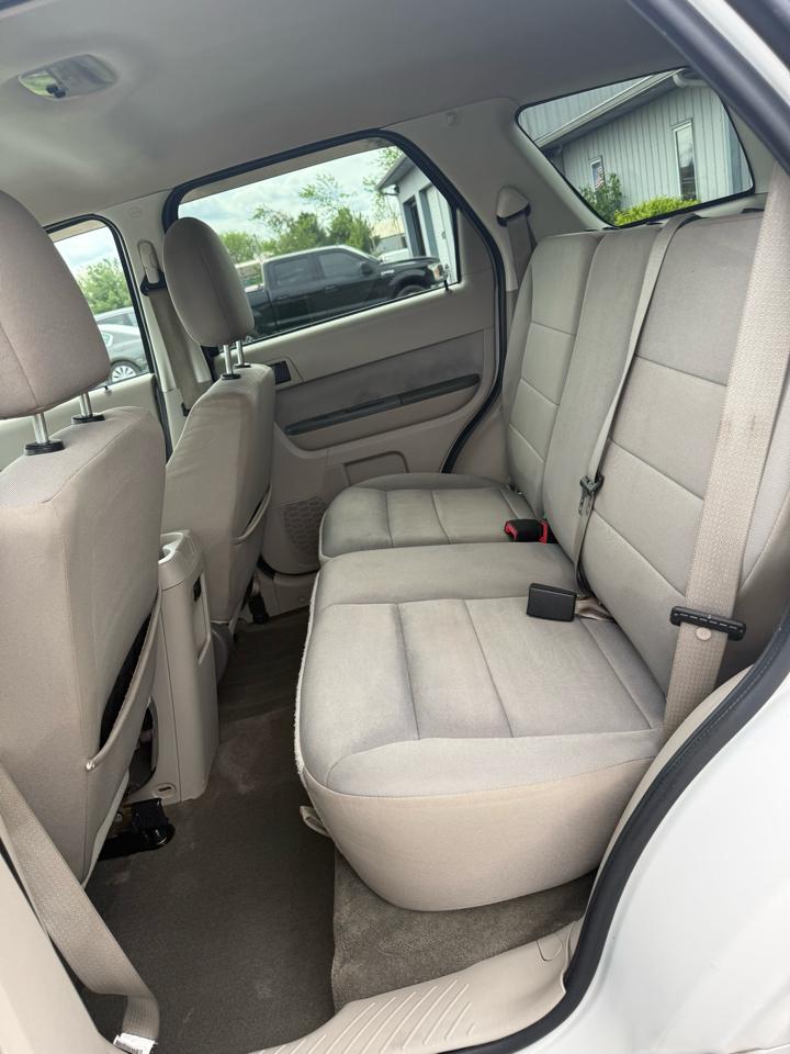 Ford Escape XLT FWD 2011