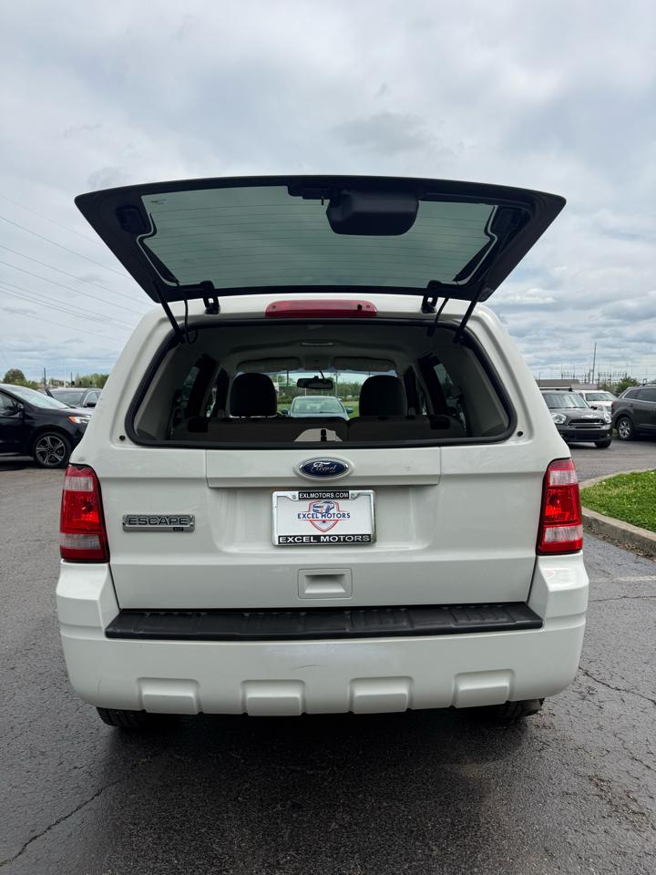Ford Escape XLT FWD 2011