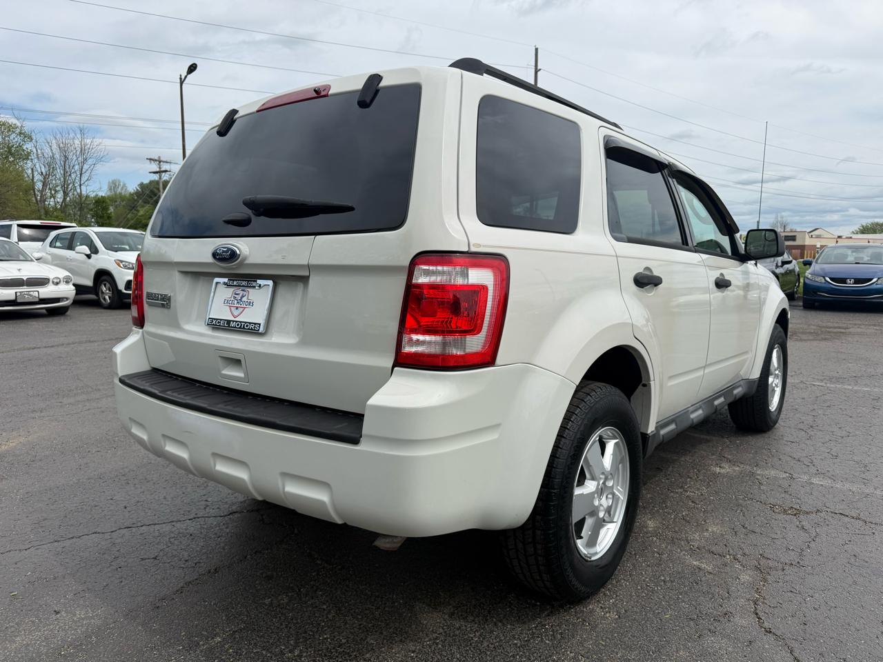 Ford Escape XLT FWD 2011