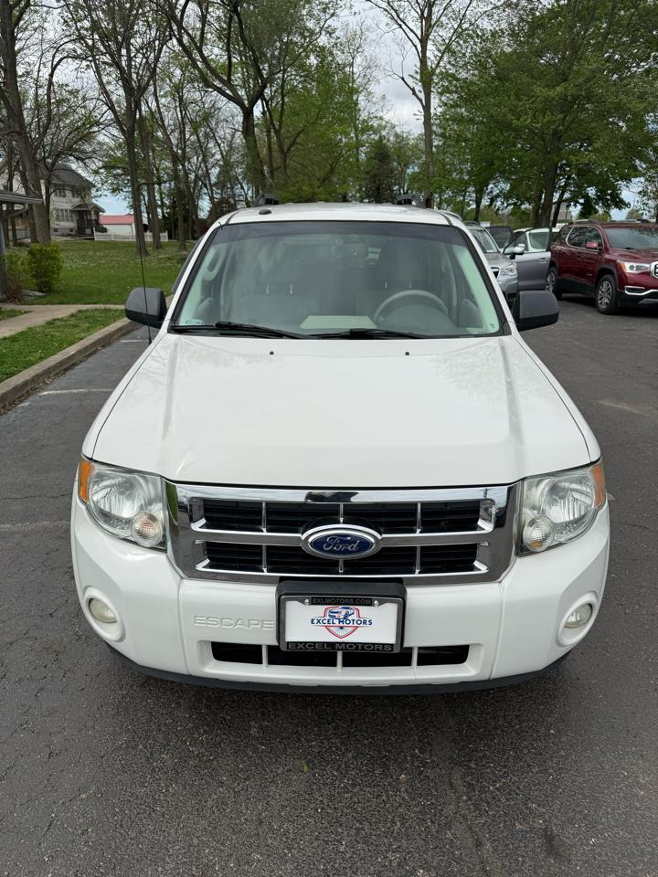 Ford Escape XLT FWD 2011