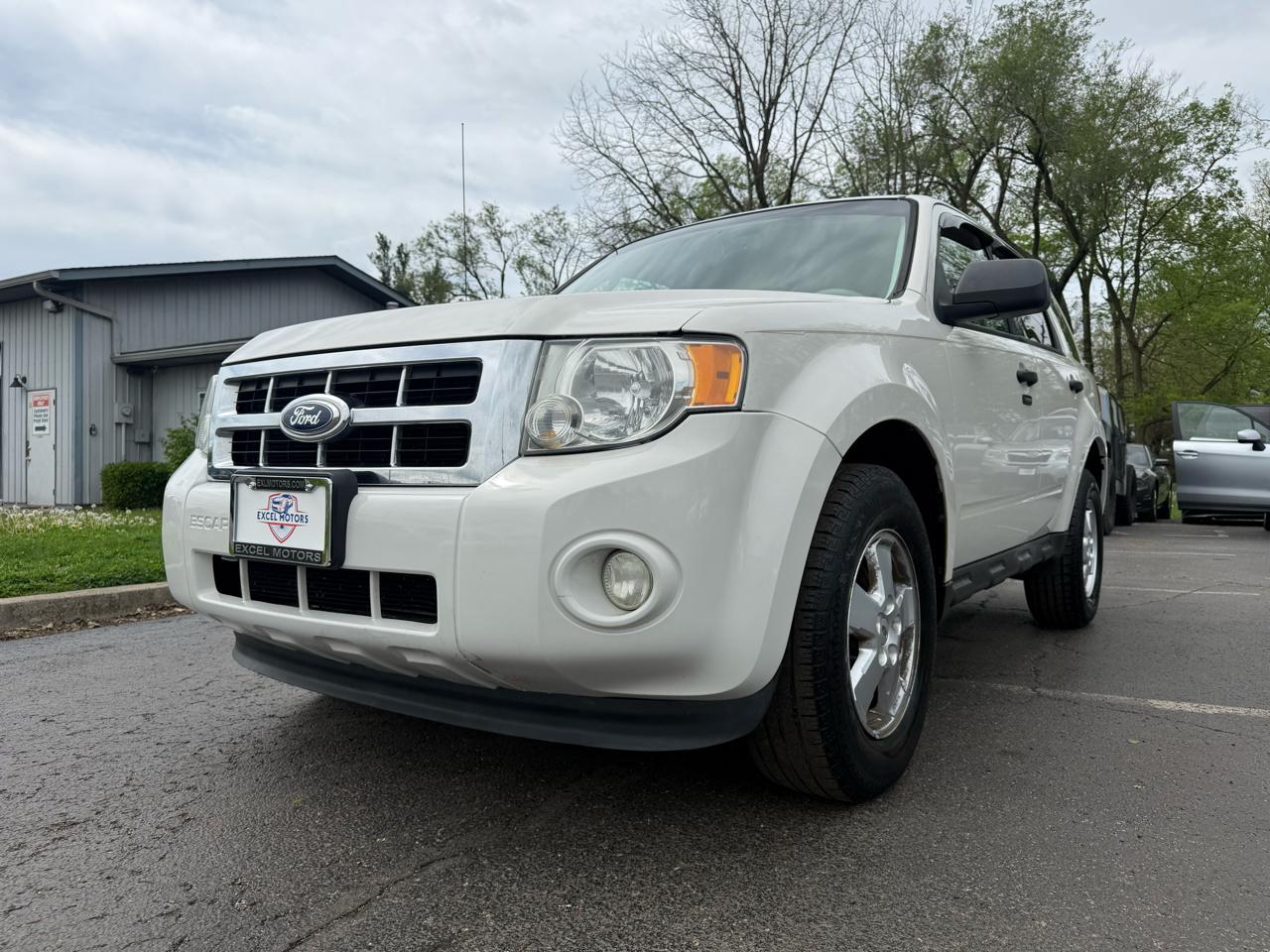 Ford Escape XLT FWD 2011