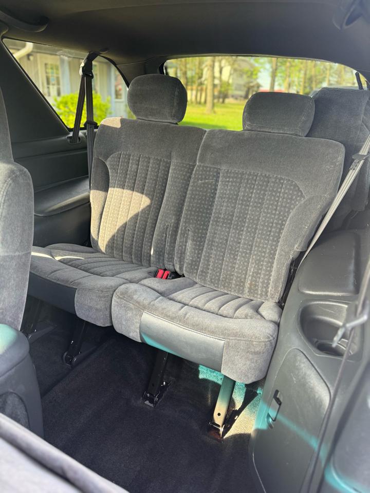 Chevrolet Blazer LS 2-Door 2WD 2001