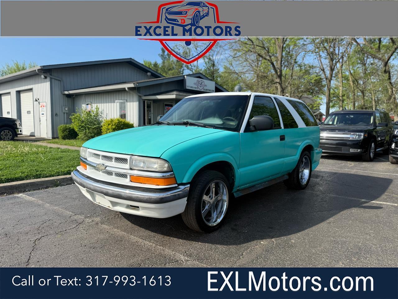Chevrolet Blazer LS 2-Door 2WD 2001