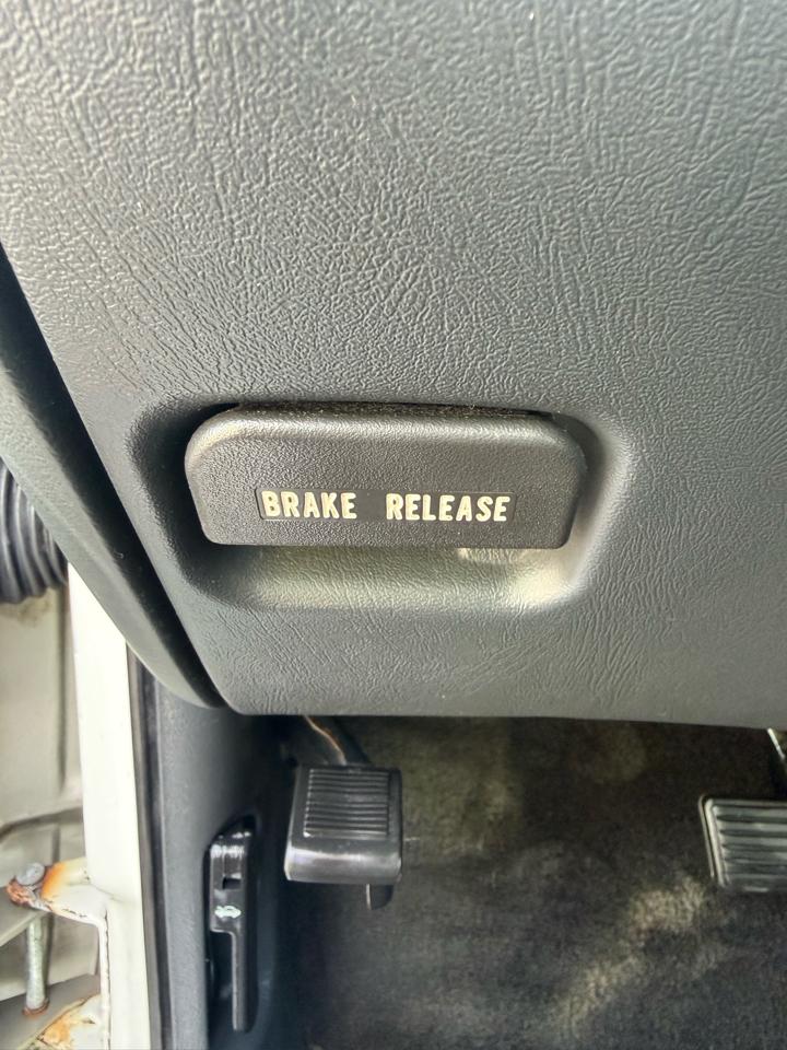 Chevrolet Blazer LS 2-Door 2WD 2001