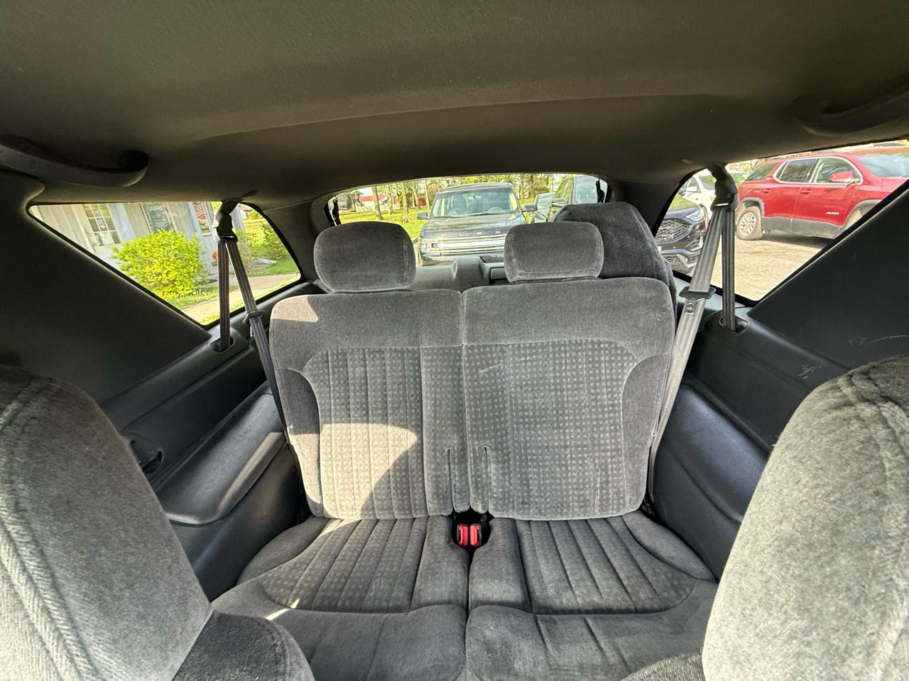 Chevrolet Blazer LS 2-Door 2WD 2001