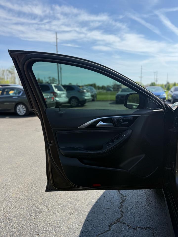 Infiniti QX30 Luxury AWD 2017