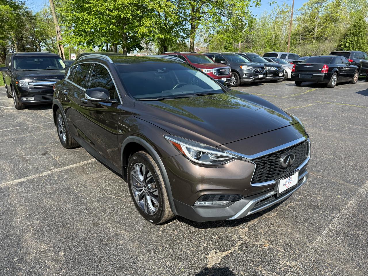 Infiniti QX30 Luxury AWD 2017