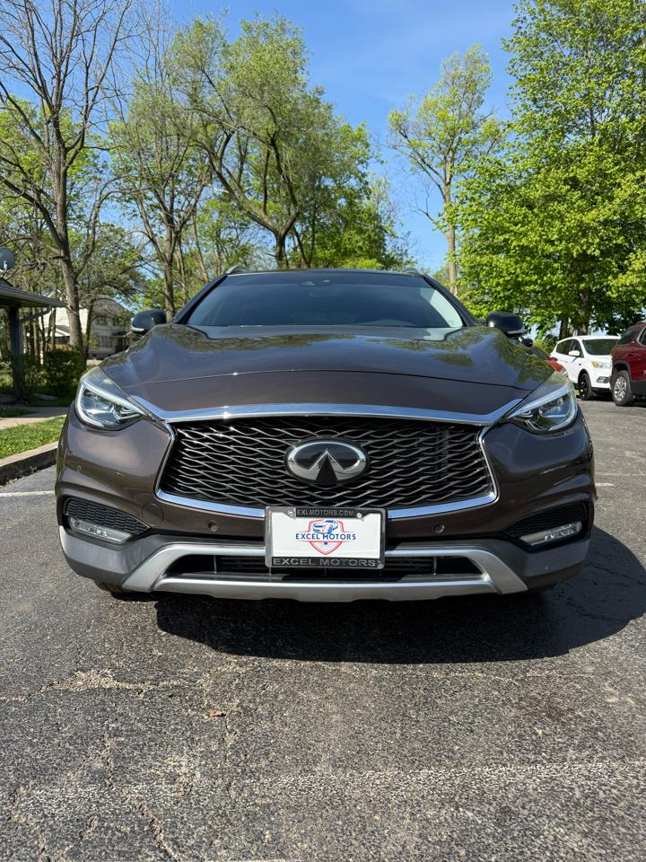 Infiniti QX30 Luxury AWD 2017