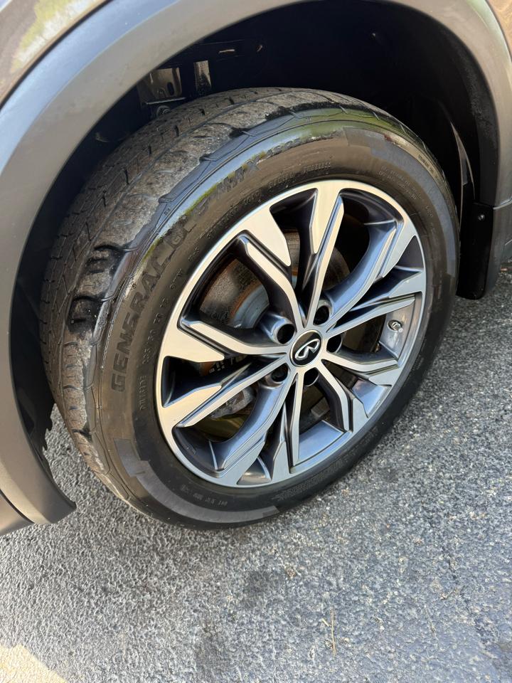 Infiniti QX30 Luxury AWD 2017