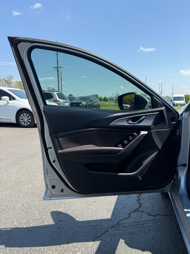 Mazda MAZDA3 4dr Sdn Auto s Touring 2018