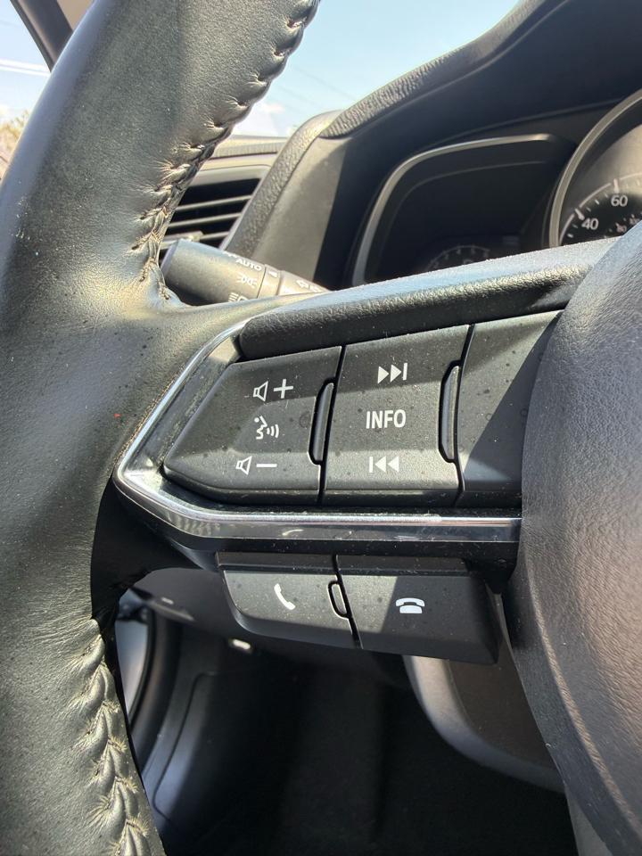 Mazda MAZDA3 4dr Sdn Auto s Touring 2018