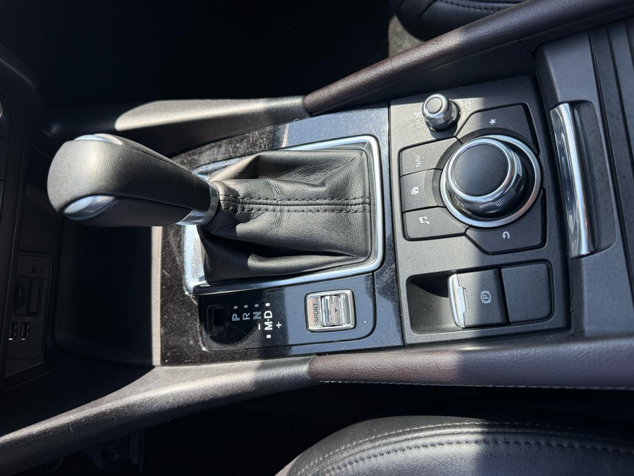 Mazda MAZDA3 4dr Sdn Auto s Touring 2018