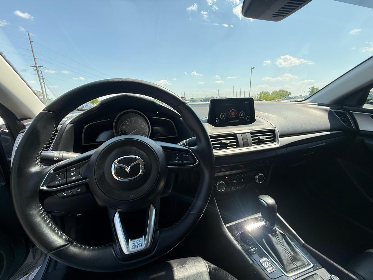 Mazda MAZDA3 4dr Sdn Auto s Touring 2018
